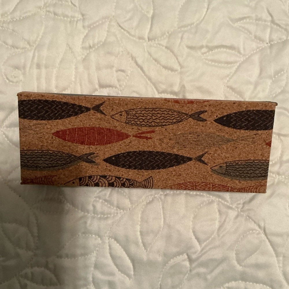 Fish Pattern Cork Sunglasses Case - Picture 2 of 4